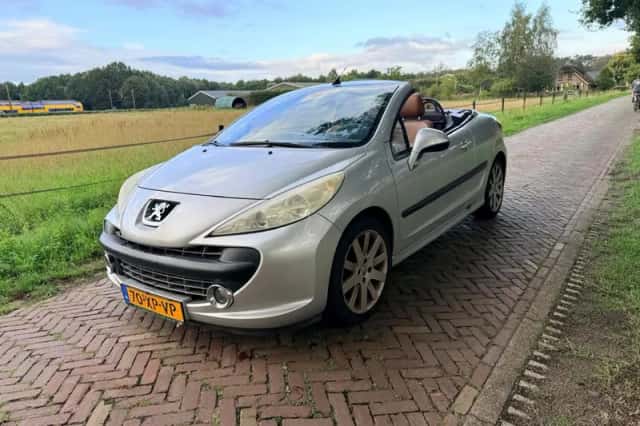 Peugeot 207 (2007) thumbnail 3