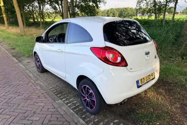 Ford Ka (2009) thumbnail 4