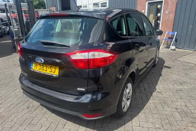 Ford C-Max (2013) thumbnail 4