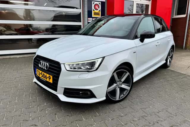 Audi A1 (2017) thumbnail 3