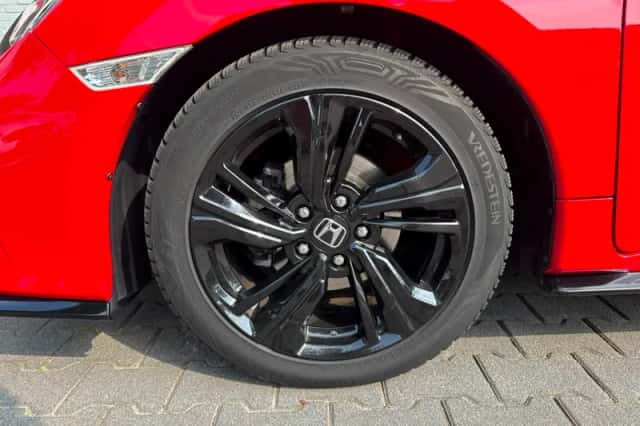 Honda Civic (2019) thumbnail 6
