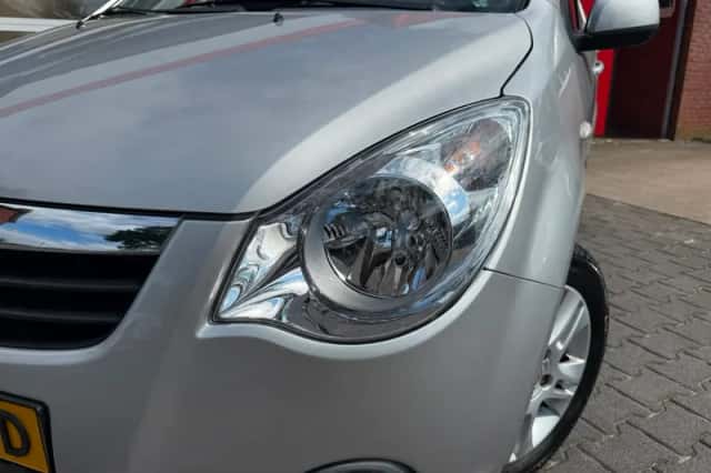 Opel Agila (2011) thumbnail 3