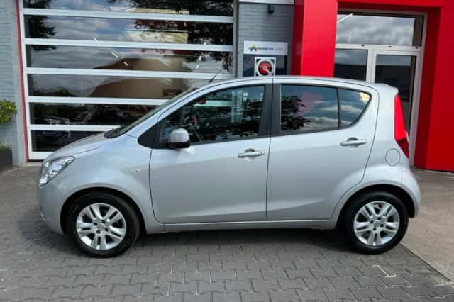 Opel Agila (2011) thumbnail 5