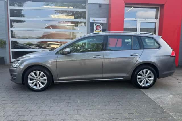 Volkswagen Golf (2014) thumbnail 5