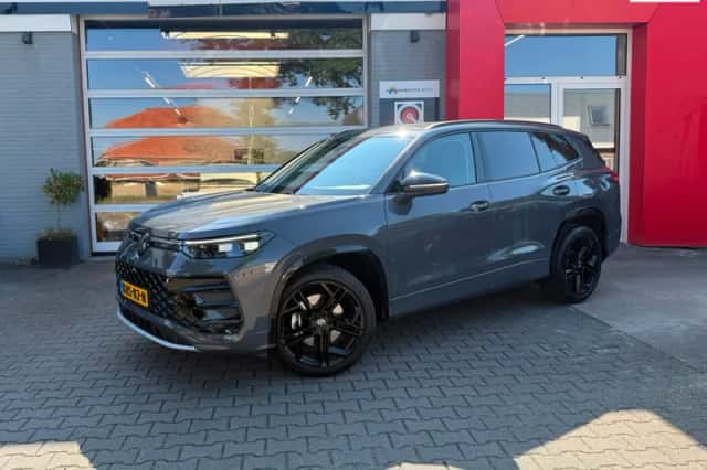 Volkswagen Tayron (2025) thumbnail 2