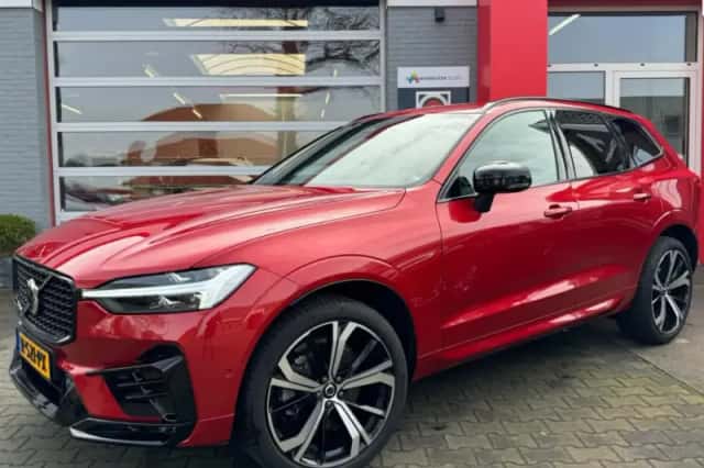 Volvo XC60 (2022) thumbnail 1