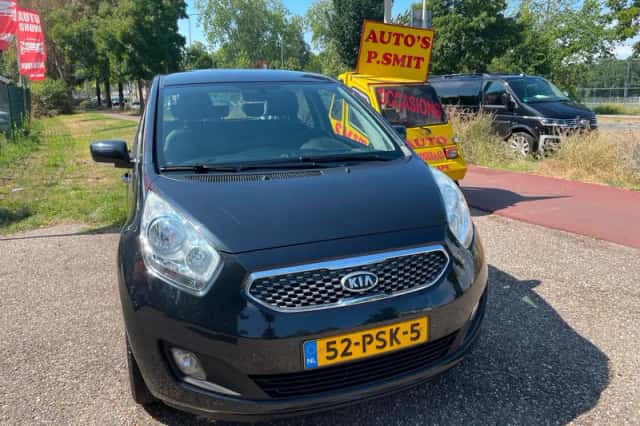 Kia Venga (2011) thumbnail 2