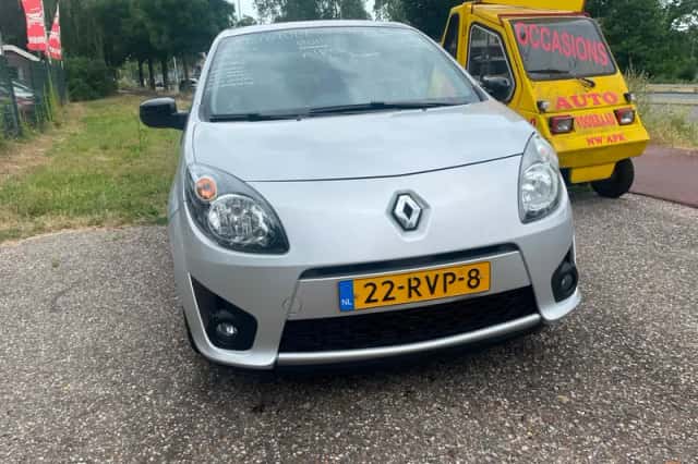 Renault Twingo (2011) thumbnail 2