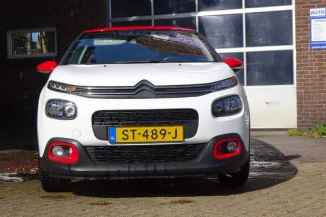 Citroën C3 (2018) thumbnail 2