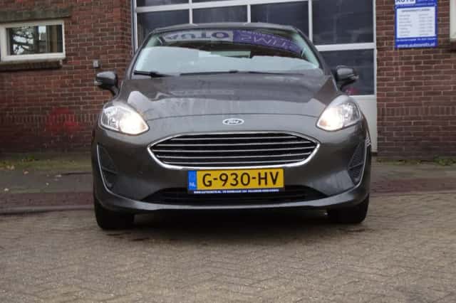 Ford Fiesta (2019) thumbnail 2
