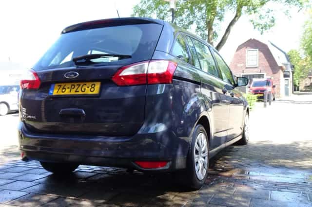 Ford Grand C-Max (2011) thumbnail 6
