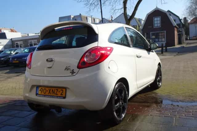 Ford Ka (2012) thumbnail 6