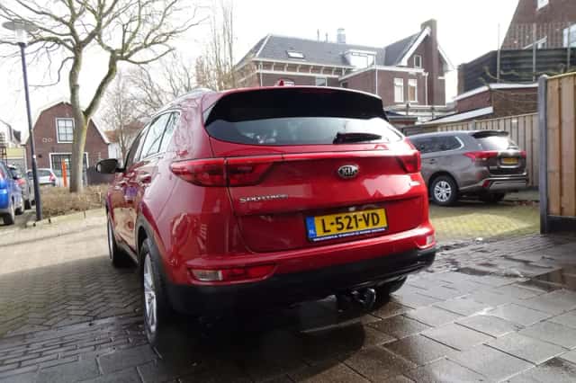 Kia Sportage (2016) thumbnail 4