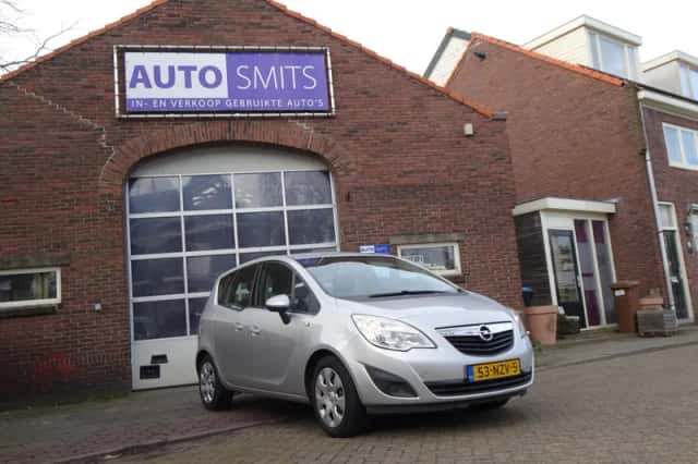 Opel Meriva (2011) thumbnail 3