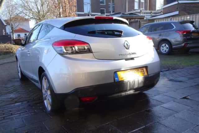 Renault Mégane (2011) thumbnail 4