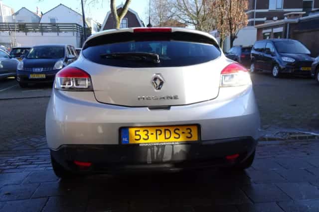 Renault Mégane (2011) thumbnail 5