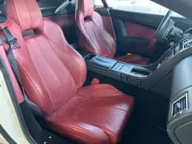 Aston Martin Vantage thumbnail 17
