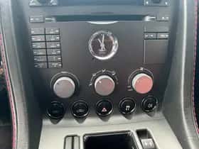 Aston Martin Vantage thumbnail 26