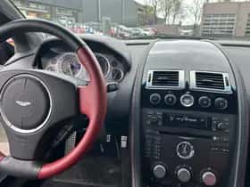 Aston Martin Vantage thumbnail 33