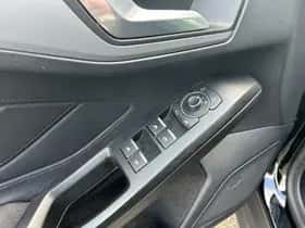 Ford Focus thumbnail 17