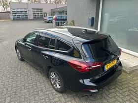 Ford Focus thumbnail 6