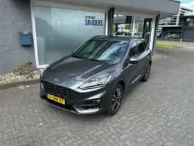 Ford Kuga (2022) thumbnail 2