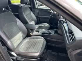 Ford Kuga (2022) thumbnail 12