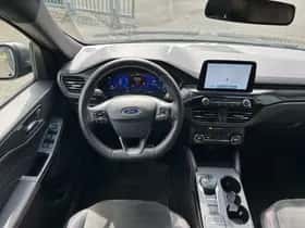 Ford Kuga (2022) thumbnail 14