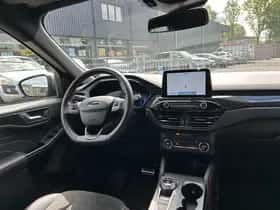 Ford Kuga (2022) thumbnail 17