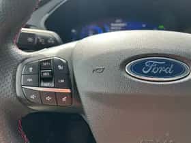 Ford Kuga (2022) thumbnail 23