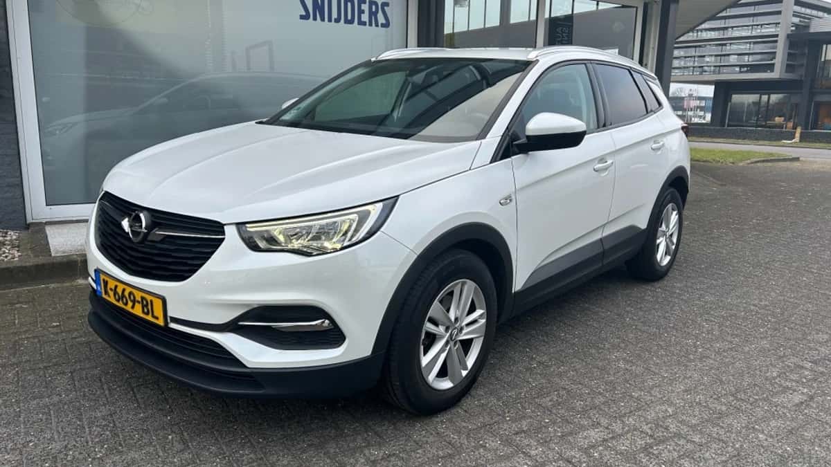 Opel Grandland X — foto 1