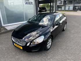Volvo S60 (2012) thumbnail 3
