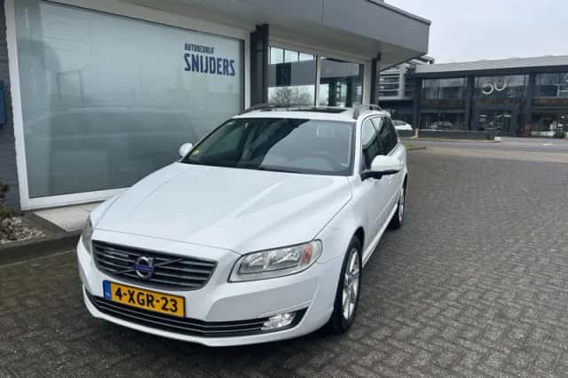 Volvo V70 (2014) thumbnail 2