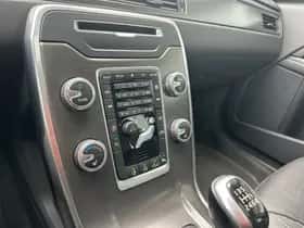 Volvo V70 thumbnail 25