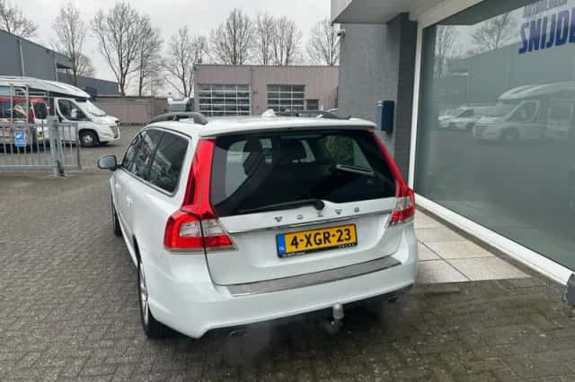 Volvo V70 (2014) thumbnail 6