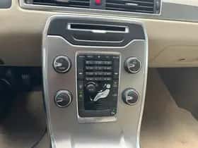 Volvo V70 thumbnail 25