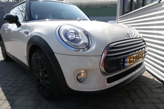 MINI Cooper (2014) thumbnail 5
