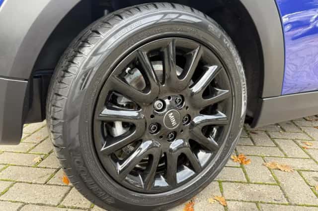 MINI Cooper (2019) thumbnail 6