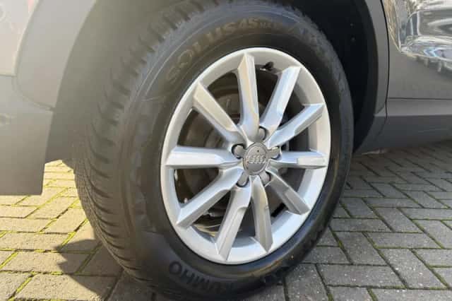 Audi Q3 (2013) thumbnail 6