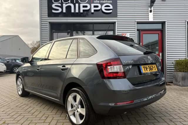 Škoda Rapid (2018) thumbnail 3