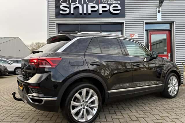 Volkswagen T-Roc (2018) thumbnail 4