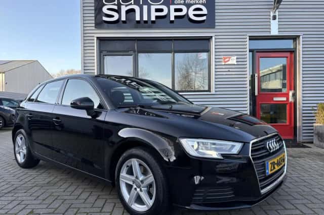 Audi A3 (2019) thumbnail 2