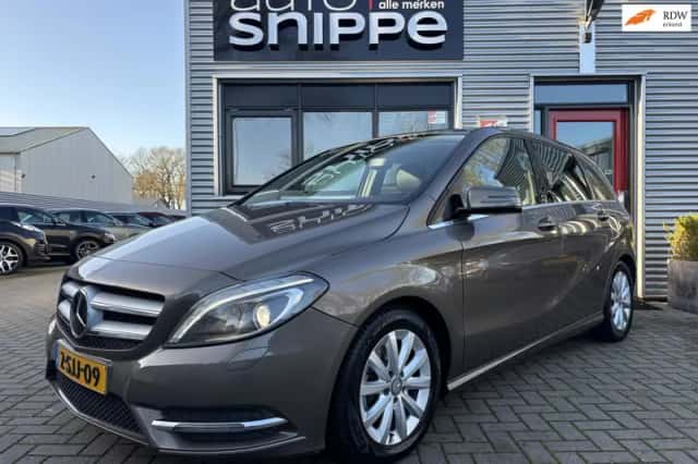 Mercedes-Benz B-Klasse (2013) thumbnail 1