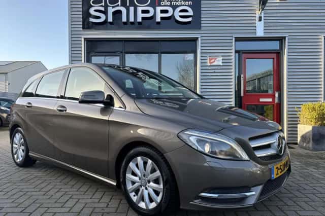 Mercedes-Benz B-Klasse (2013) thumbnail 2