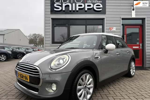 MINI Cooper (2015) thumbnail 1