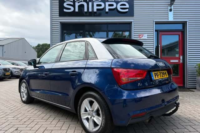 Audi A1 (2017) thumbnail 3
