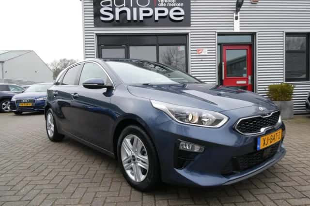 Kia Ceed (2019) thumbnail 2