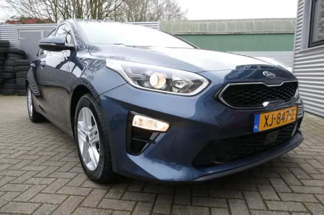 Kia Ceed (2019) thumbnail 5