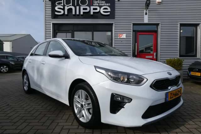 Kia Ceed (2019) thumbnail 2
