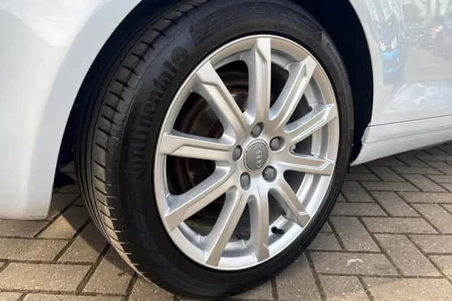 Audi A3 (2013) thumbnail 6